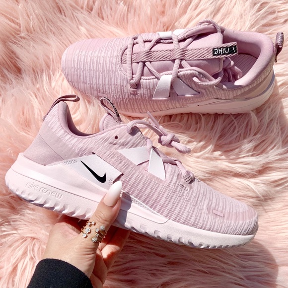 Nike Shoes - New Nike Women’s Renew Arena